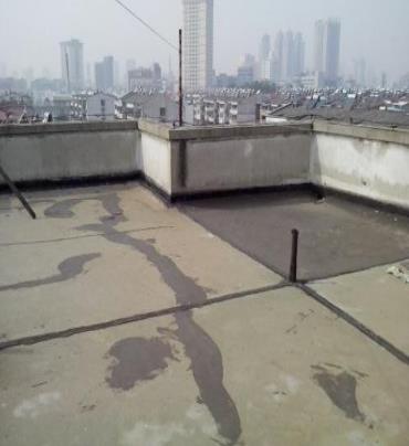 衡南漏水维修 楼顶漏水是什么原因，楼顶漏水维修方法是什么?